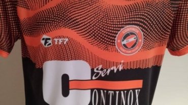 Ya tenemos las camisetas de nuestro equipo de fútbol 7 Continox Cyberloop